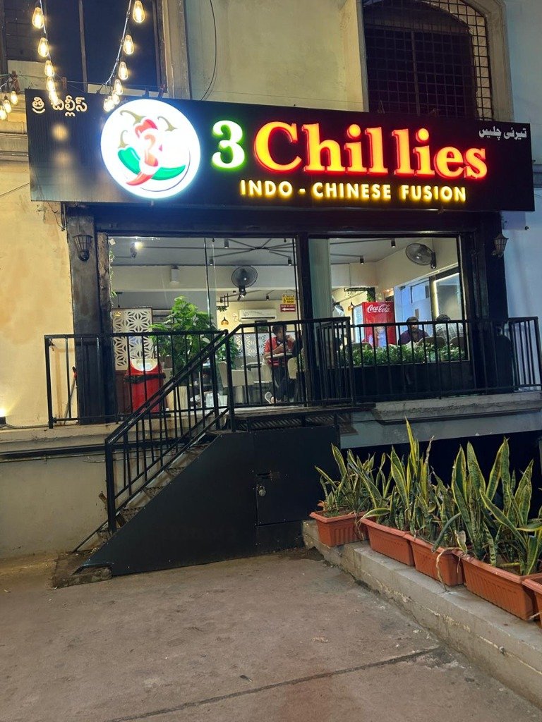 3 Chillies Signboard